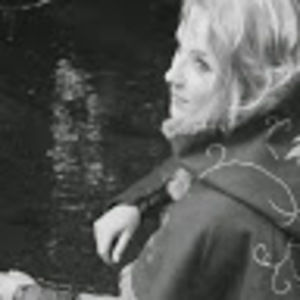 Meet your Posher, Naomi